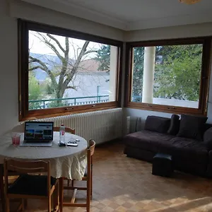  Hébergement de vacances Spacious At The Heart Of